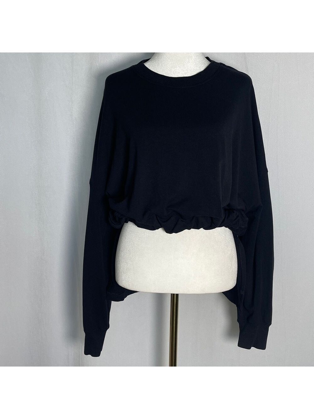 Lululemon Bound to Bliss Tie Sweatshirt Sz M/L Black Oversized Soft Pullover EUC